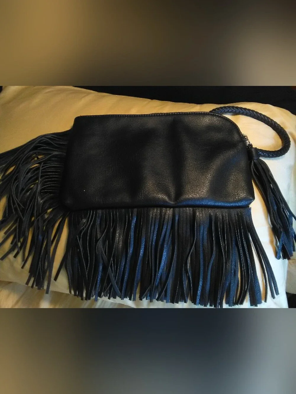 NWOT FASHION Black Fringe VEGAN LEATHER HANDBAG  FRINGY BRAIDED ROUND STRAP